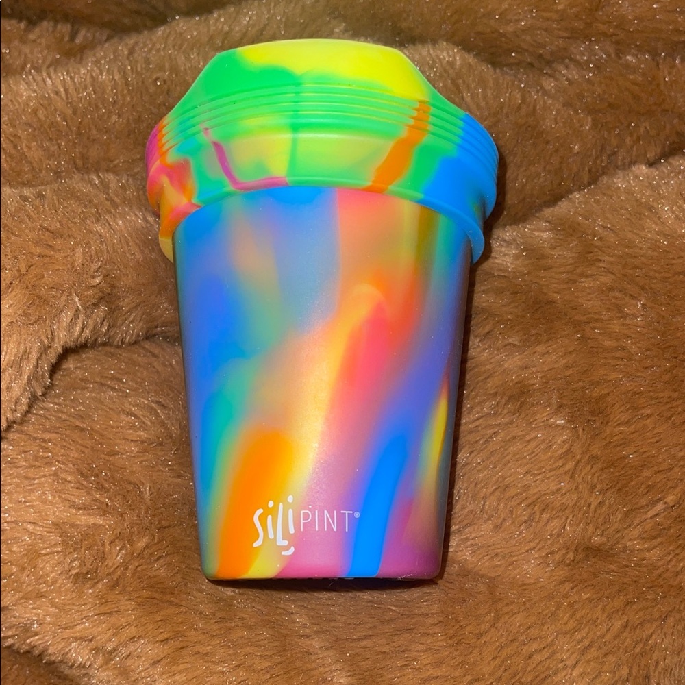 Silipint sippy cup 8 oz with lid Colorful Silicone Cup